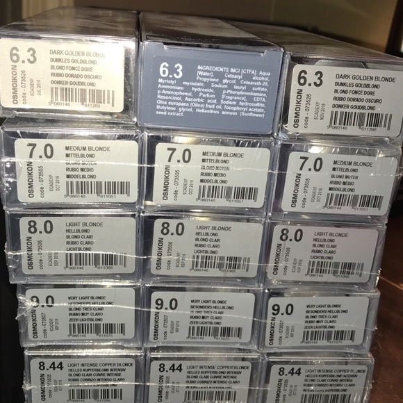 Hair dye - Picture 1 of 2